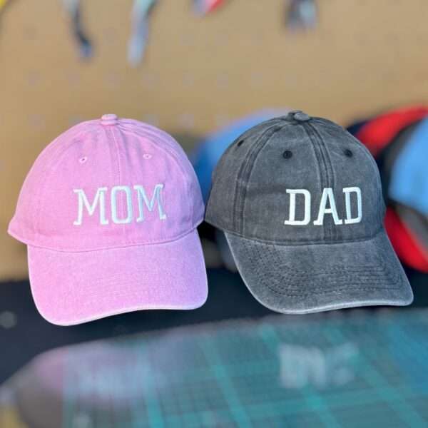 gorro jockey mom dad